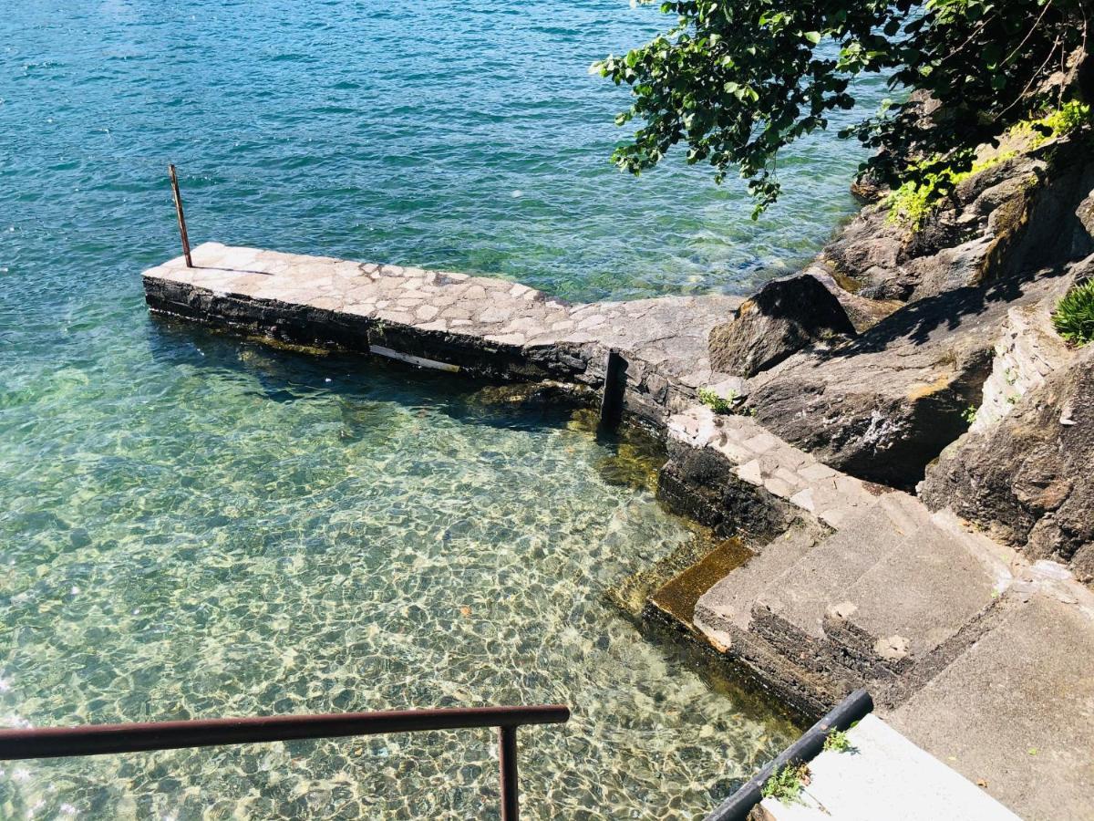 Lilli - Casa Sul Lago Dervio Exterior photo